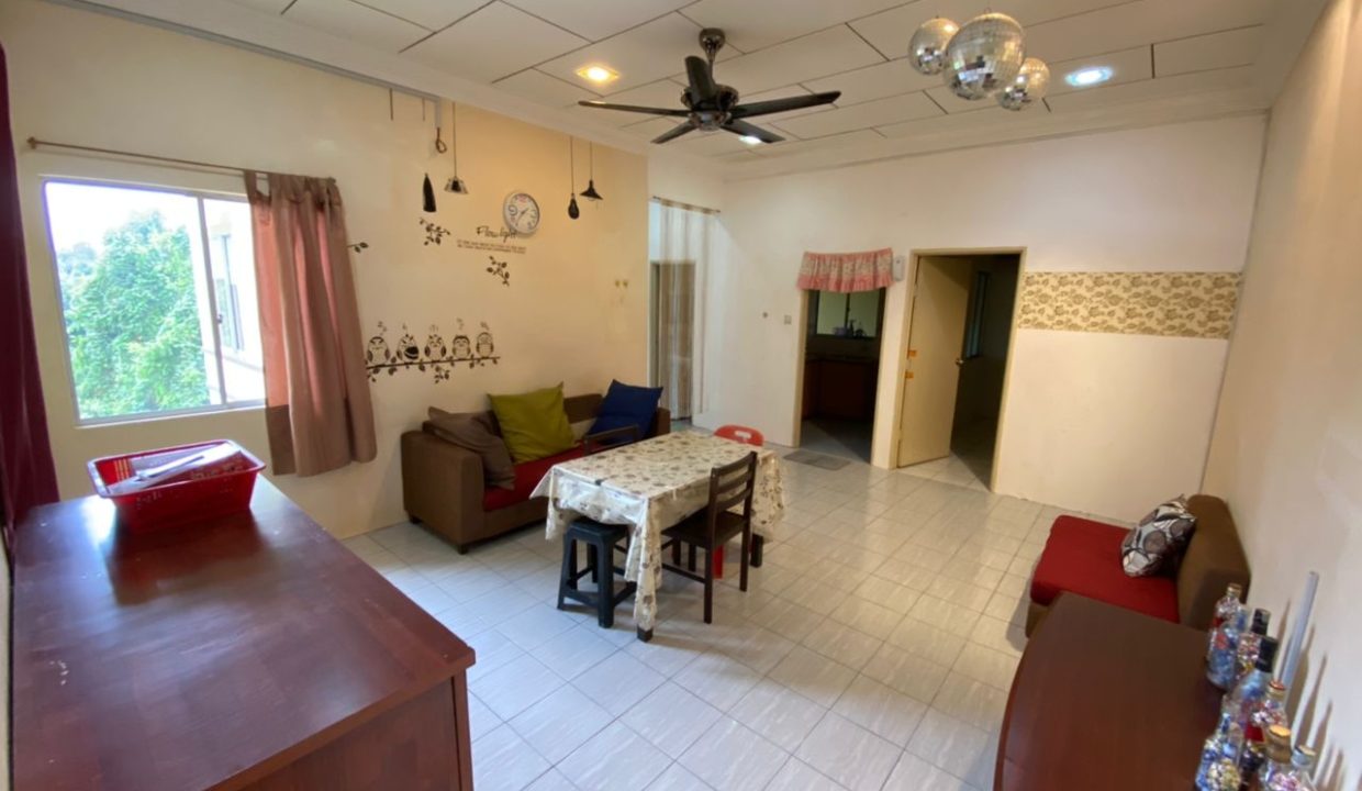 07b72b4d-68eb-4a67-8988-2ce205312ad2