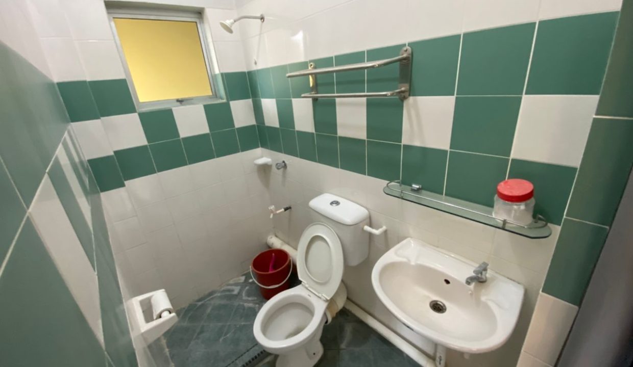 ad607804-1b9b-499a-a1b8-a2389a4a8bf3