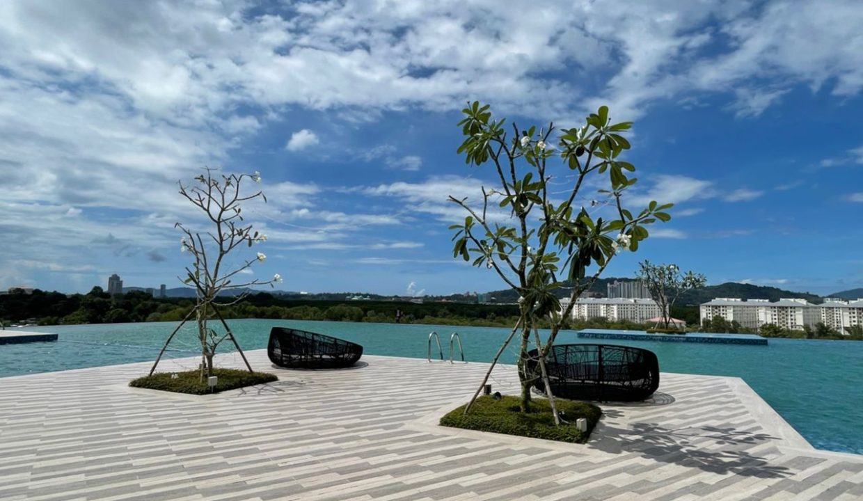 d1f7d376-3228-4796-939c-ae5ad423271e