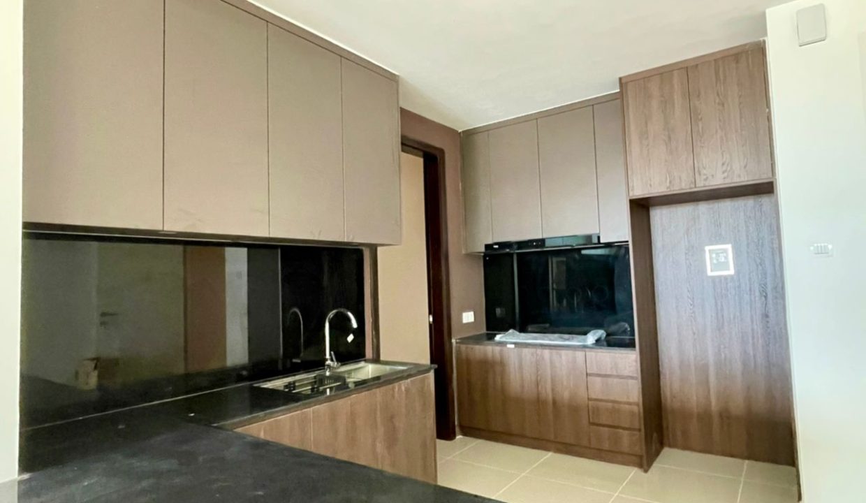 d381d3ef-8b37-429d-8e21-d1de908857c5