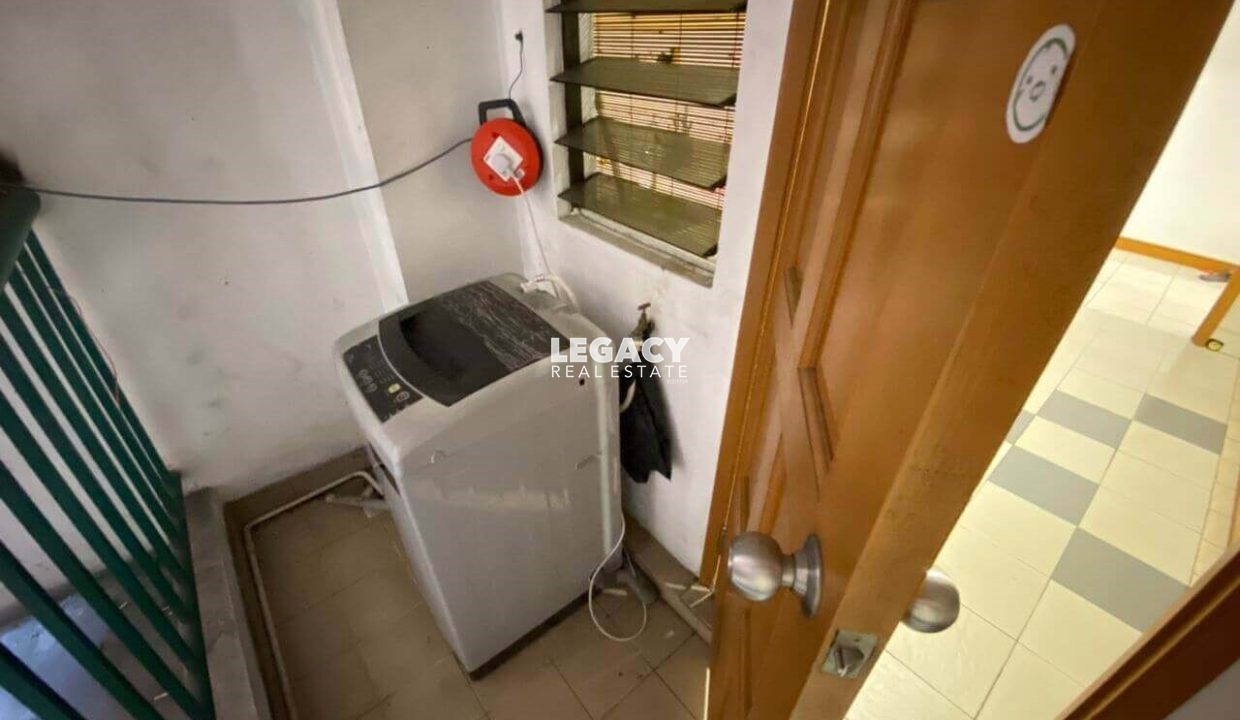 c6b05935-87da-424f-990b-78064aedcb05