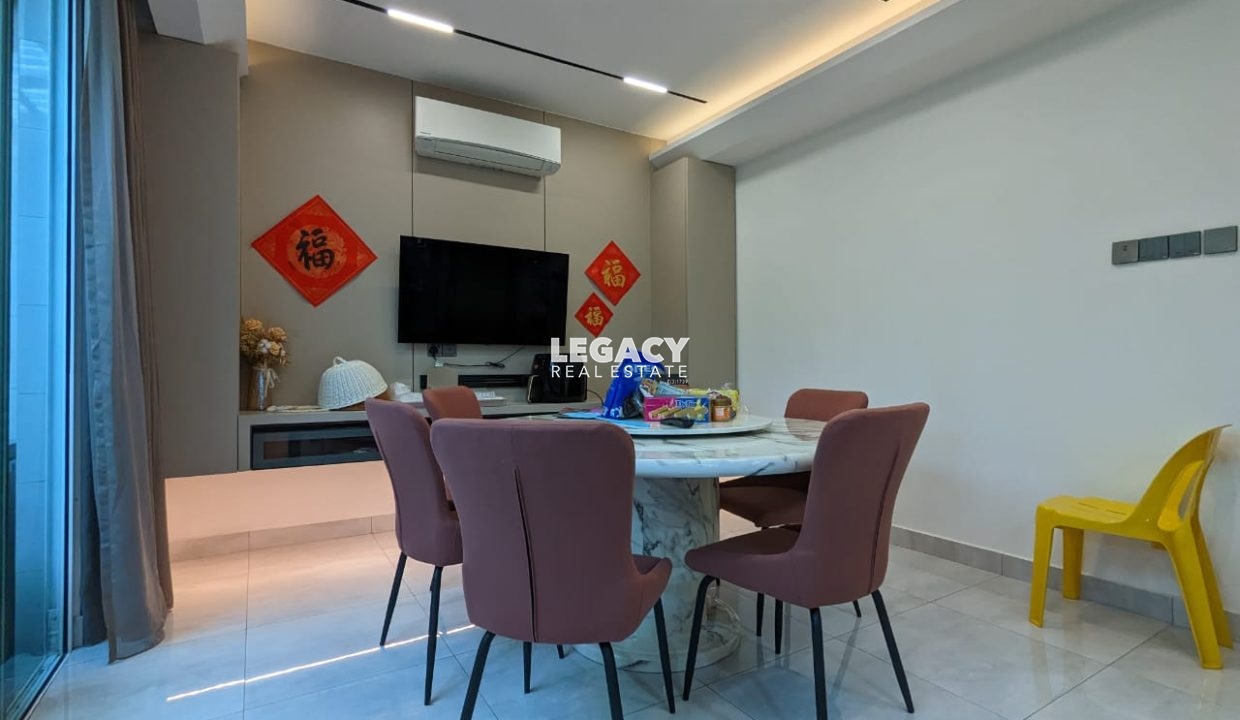 2b878d81-6d28-4ea7-83c4-798ea1a3a438