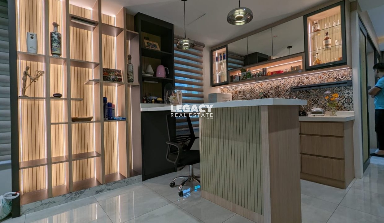 49a89749-e983-432e-8a0a-03029533d4dd