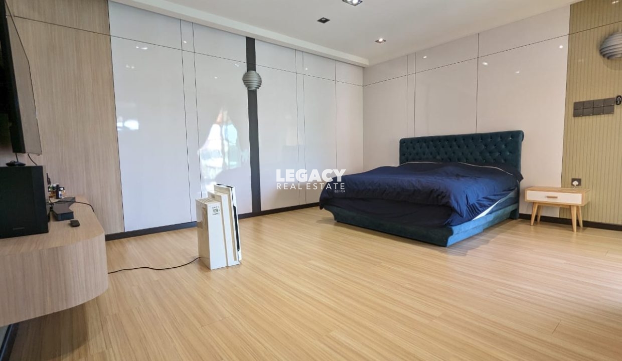 5651a31f-ad72-4b0a-9c34-01490ee8a3b0