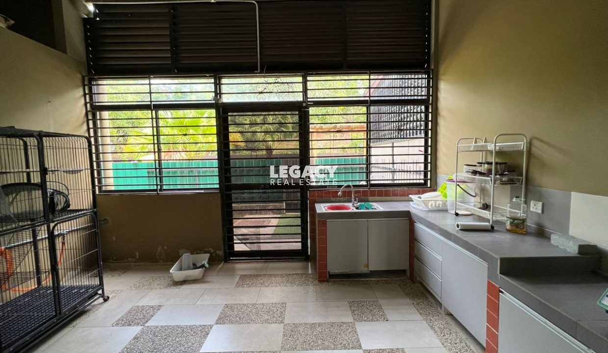 3b8279c4-48bb-4b79-9ca9-840320f9a7b0