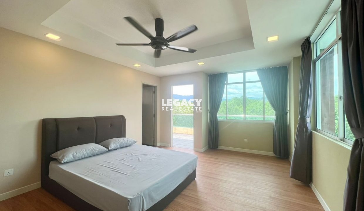 2eb01f6b-d070-4979-93b8-faaf439b7f24