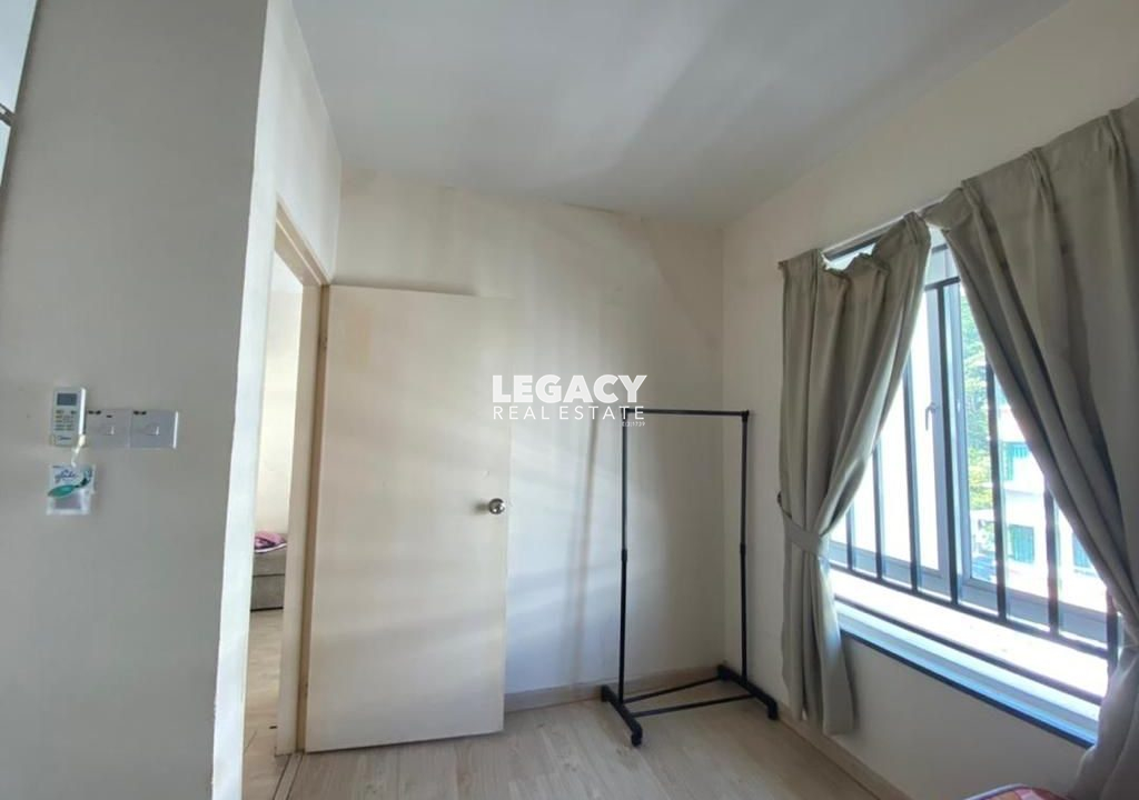 0dccf7fb-213b-45f3-886b-34e1f6799e32