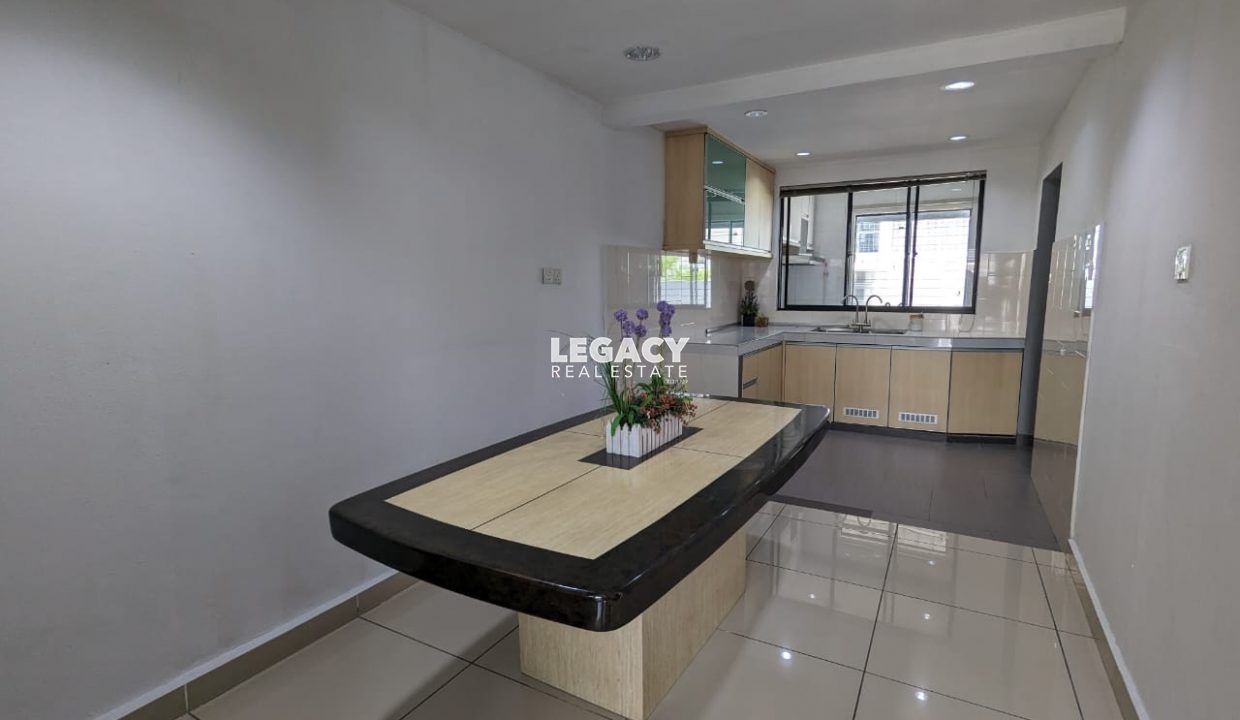 a6e93aed-7df5-402d-8b06-dcdd36a296c5