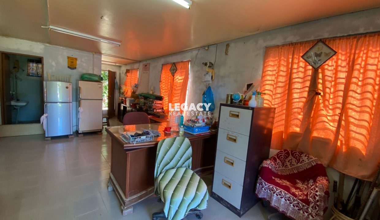 6d12303c-c8fd-46eb-93fb-fe1caa62d93e