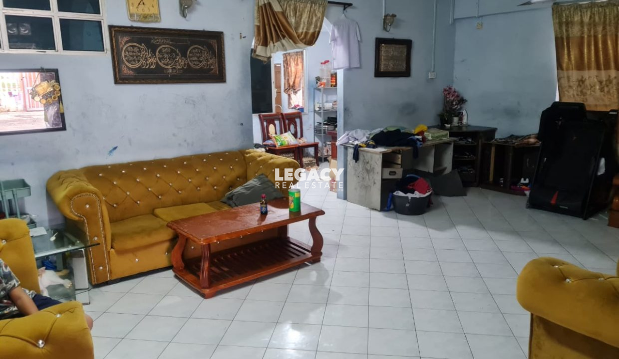 023a1ac4-a86f-47c5-9774-28c86590ad73