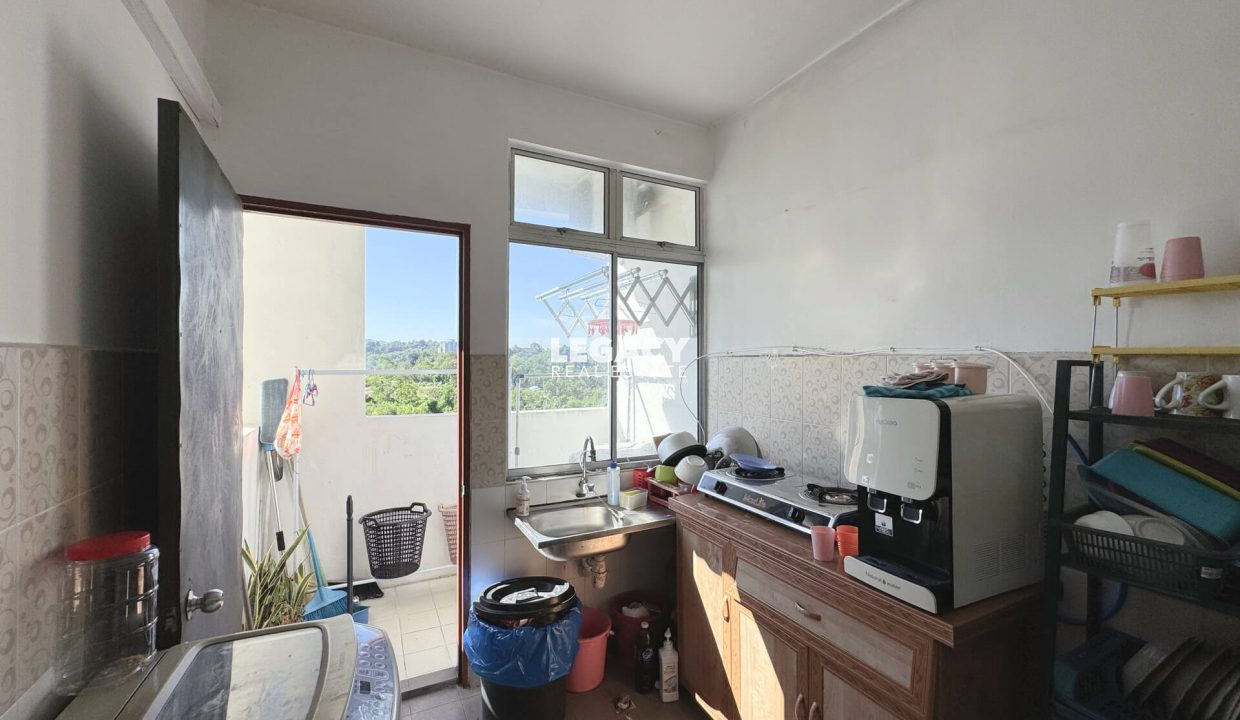 Angkasa Apartment 5F - Yeoh