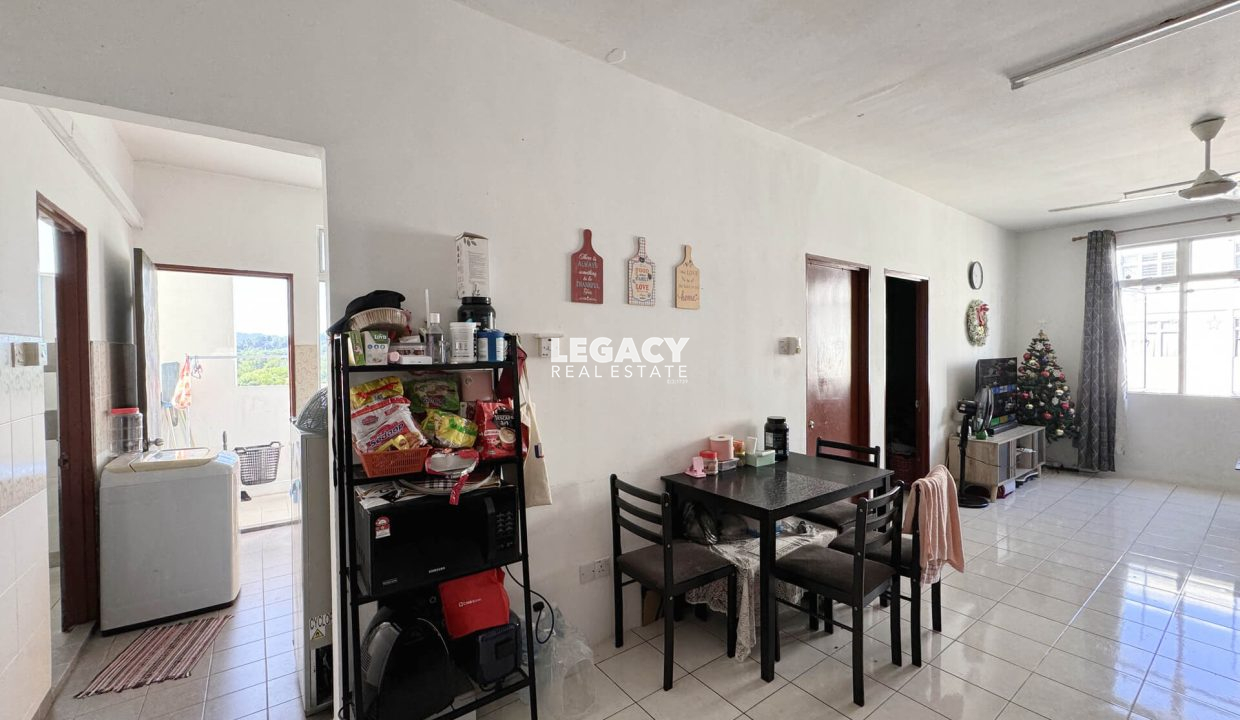 Angkasa Apartment 5F - Yeoh