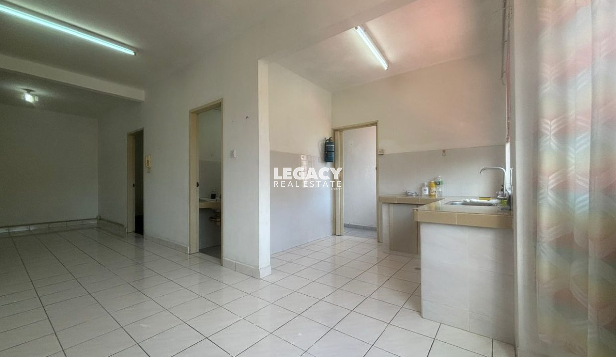 242ee559-cc84-4038-87ac-8950ece1f2d2