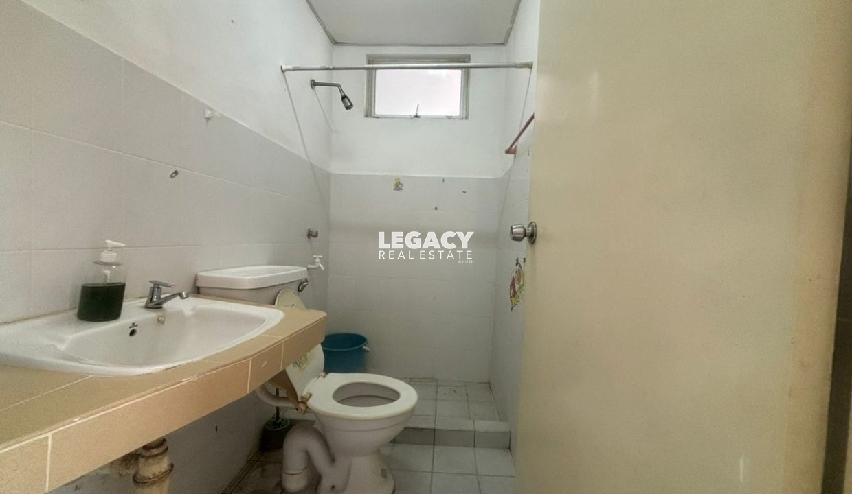 38ed45e8-d862-48e3-a1af-05d069a3e739