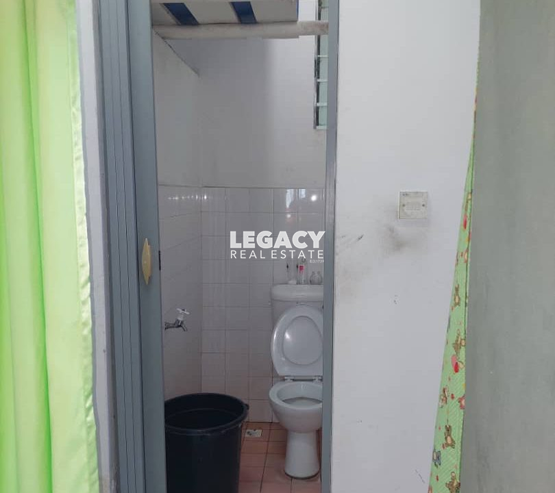 8c5a782b-93bb-42d8-9114-8615c266a3db