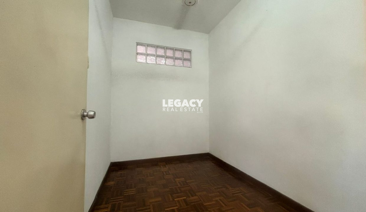 a5a38f27-2b4a-4e64-9e7e-9bece1528a78