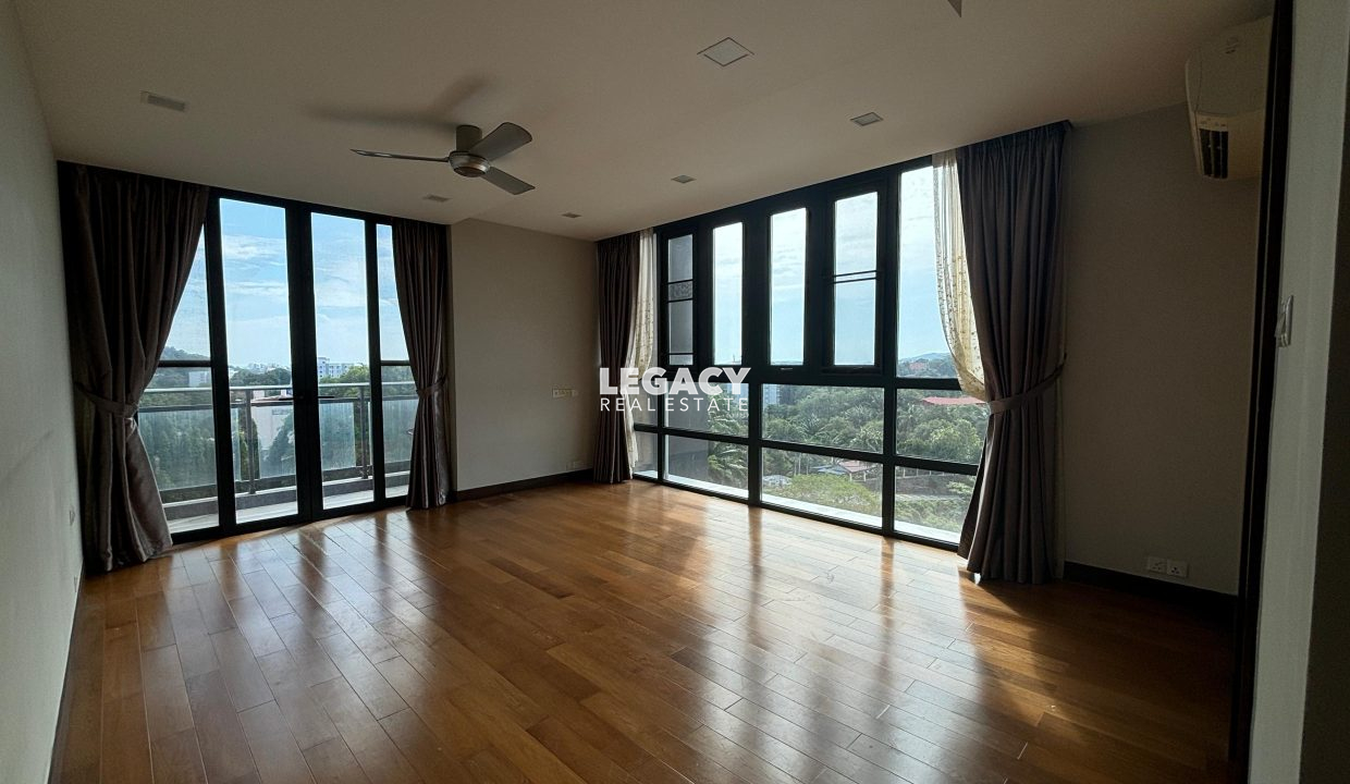 53950d2d-f0ac-41d3-852e-147816e8af79