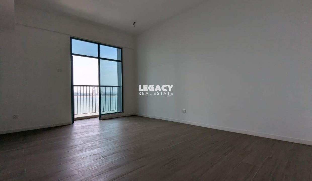 38a41844-f4fb-4eed-bdc3-0a6e34892a7c