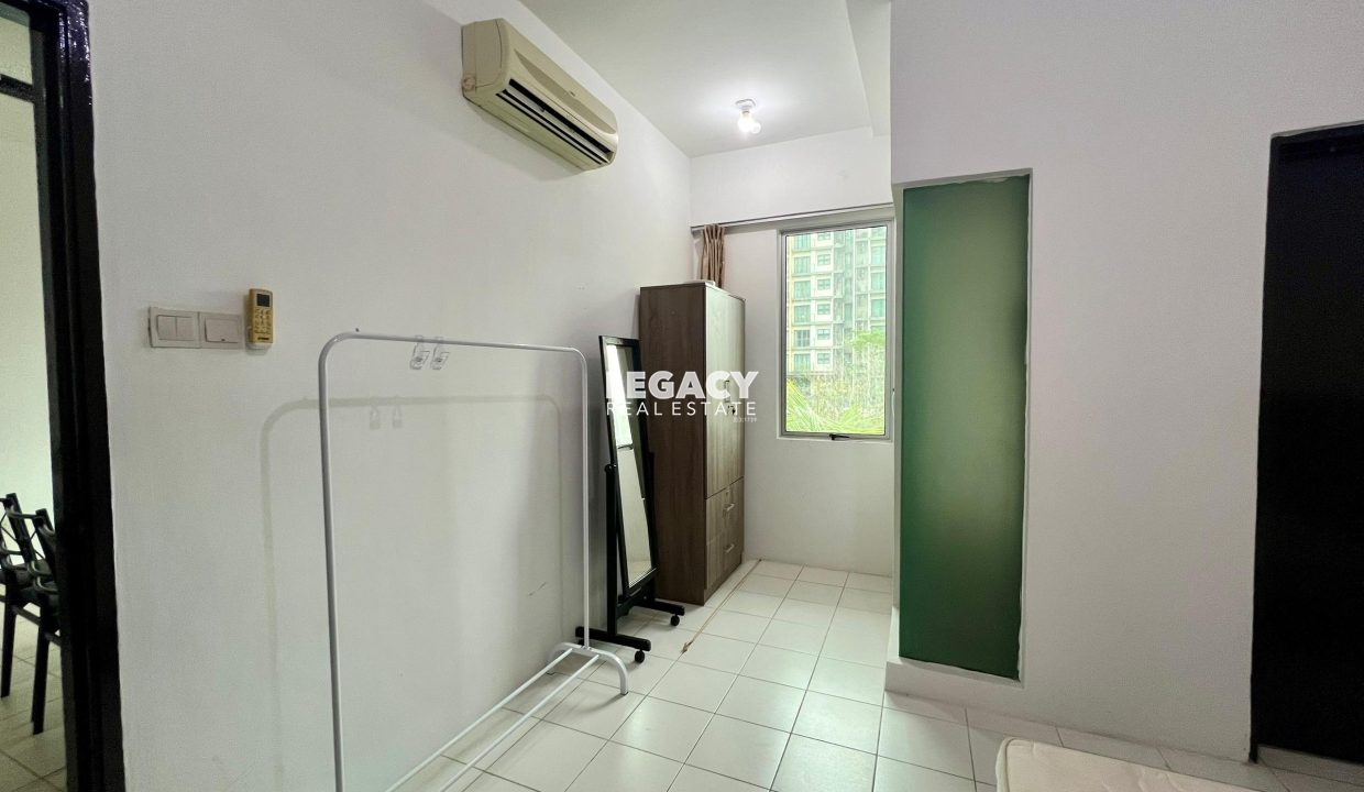 0e4f8813-6d28-4ced-bcd0-0cda2fbda5ff