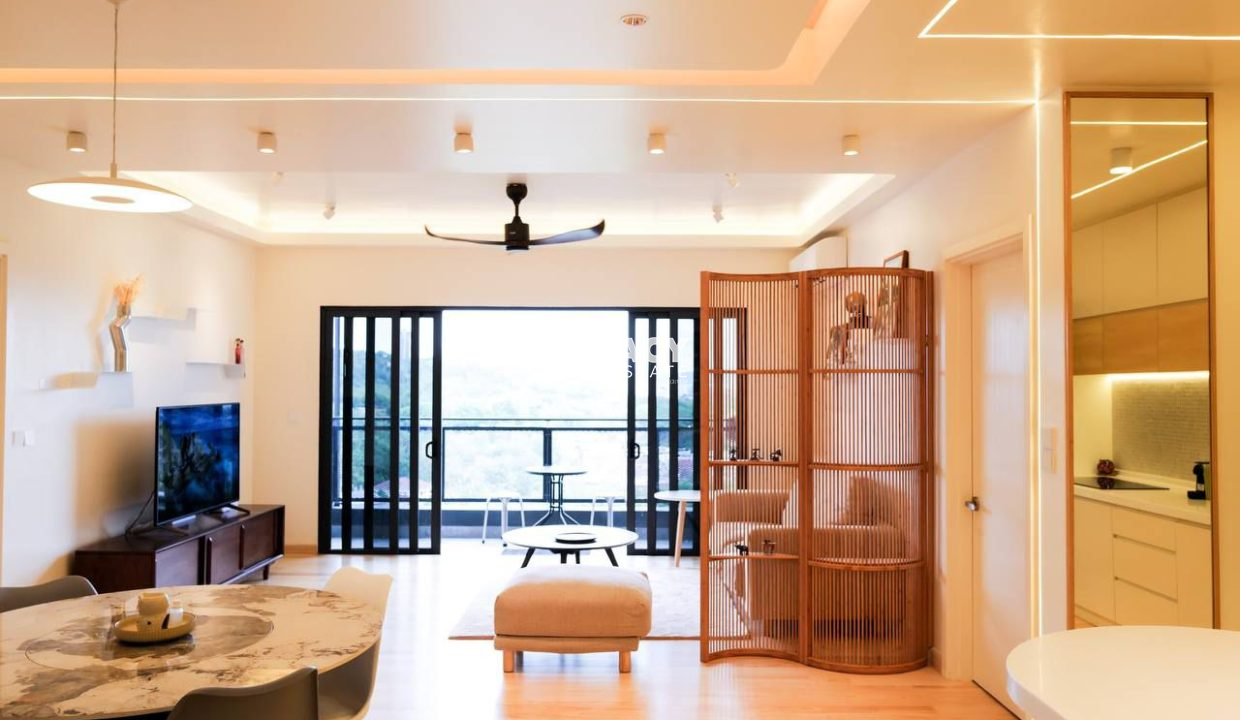 d8acaef0-9b44-4ca4-8f90-d192ede50553