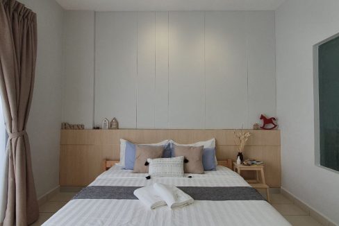 5fbbfca7-fa8f-4270-a592-a9e58d861924