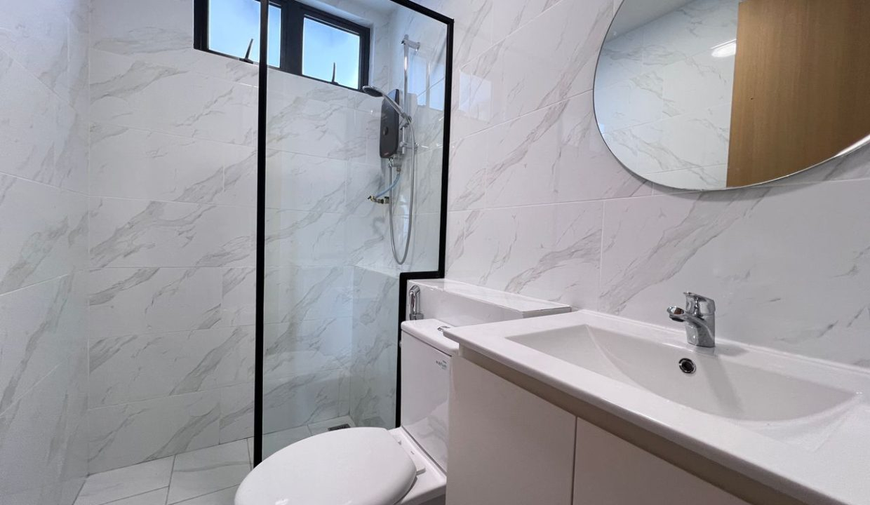 b065bbb4-effb-4d8a-a7a1-a12f410dcf1c