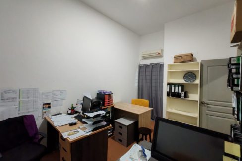 16e5df99-3694-48ed-bd6d-fd3435813a87