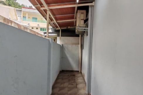 1b6084f1-39b2-4033-b551-7d436e58387f