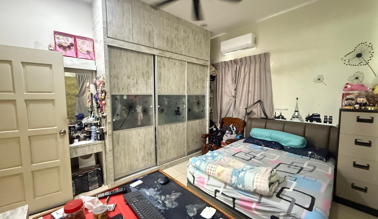 4d790548-bde9-42f1-8c61-cf7fd238a66f