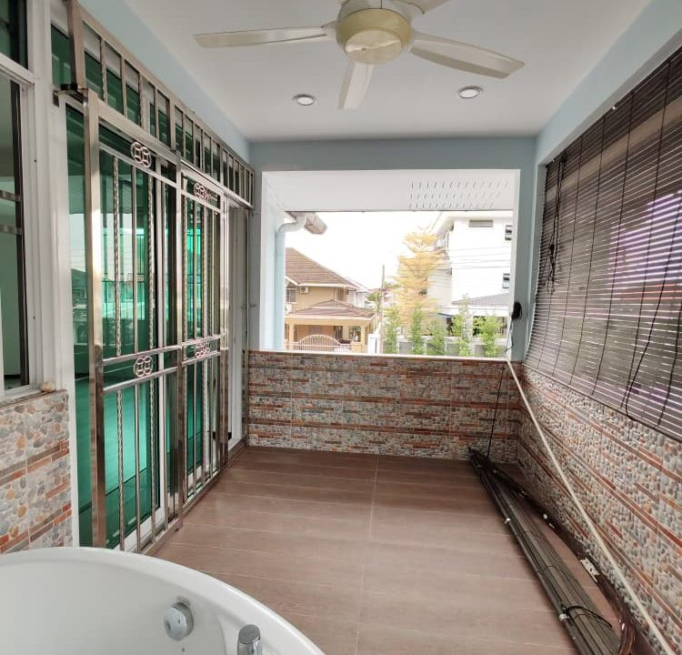 569ee62d-44f1-4b06-ad5e-69f7e21858ba