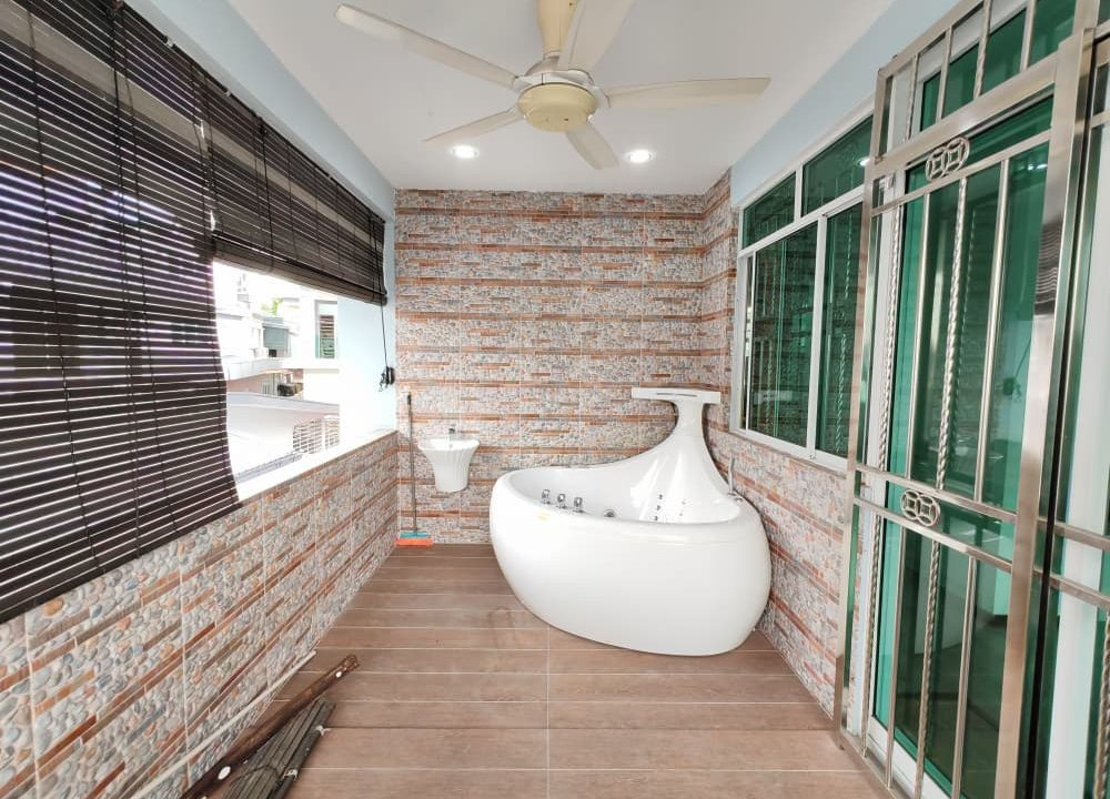 a807dcda-5b05-4c29-9b02-6ae19b9336cc