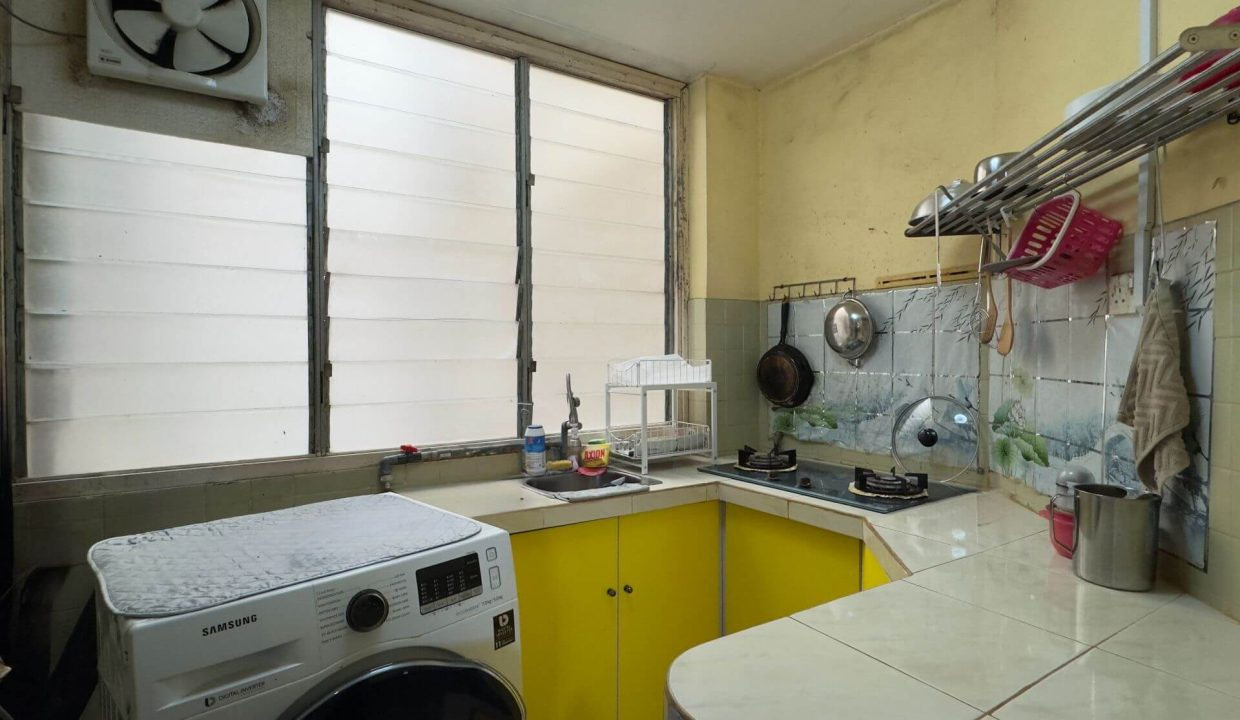 Lucky Heights - Yeoh