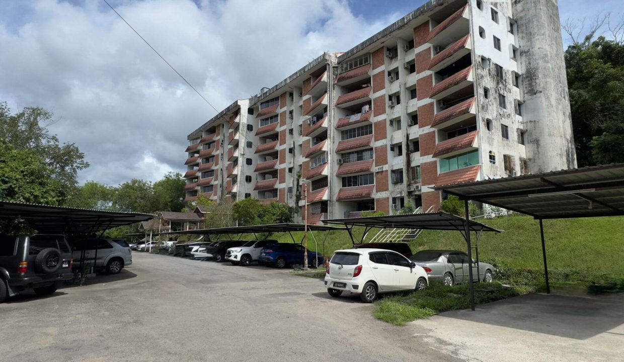 Lucky Heights - Yeoh