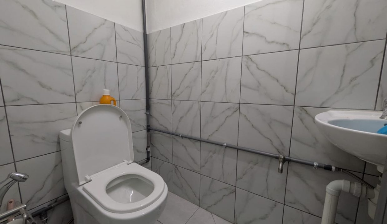 df081102-9a40-4211-8861-bcf1f6e035f6