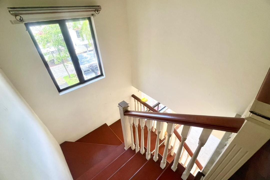 32b2fca7-97d2-4e84-98f5-4ce7e583ae04