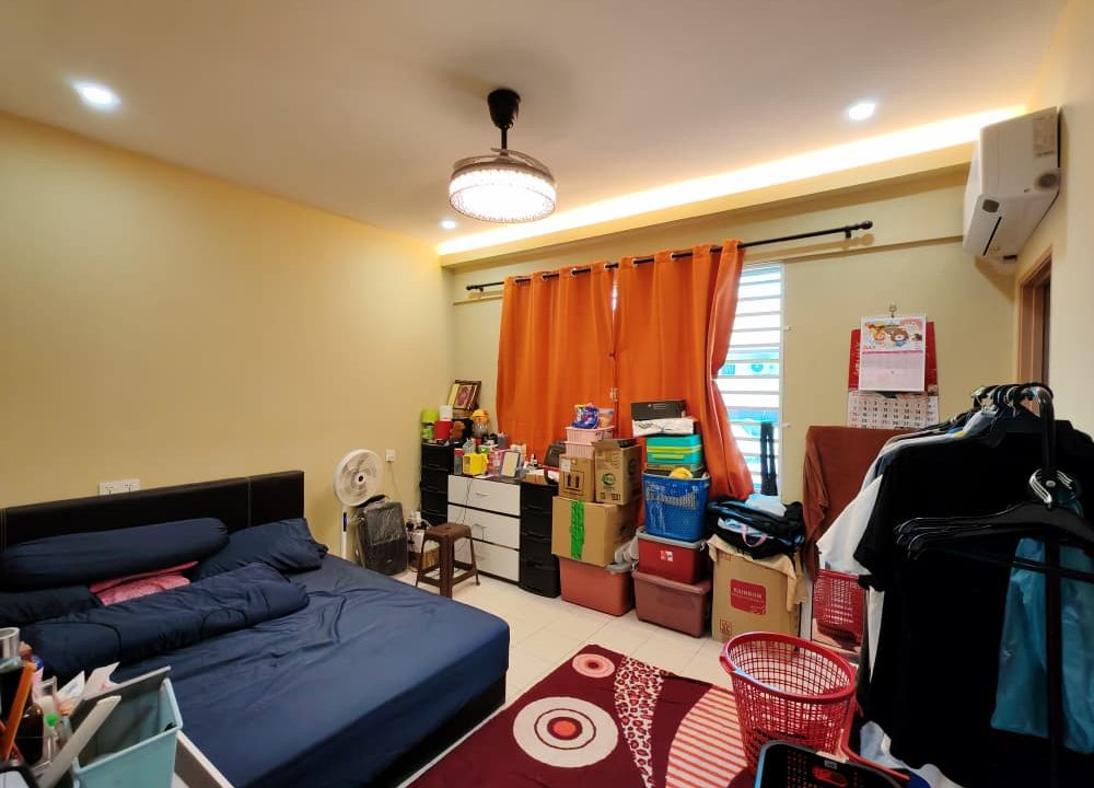 737f0fd5-56e9-46ec-8e04-4576ca1063ae