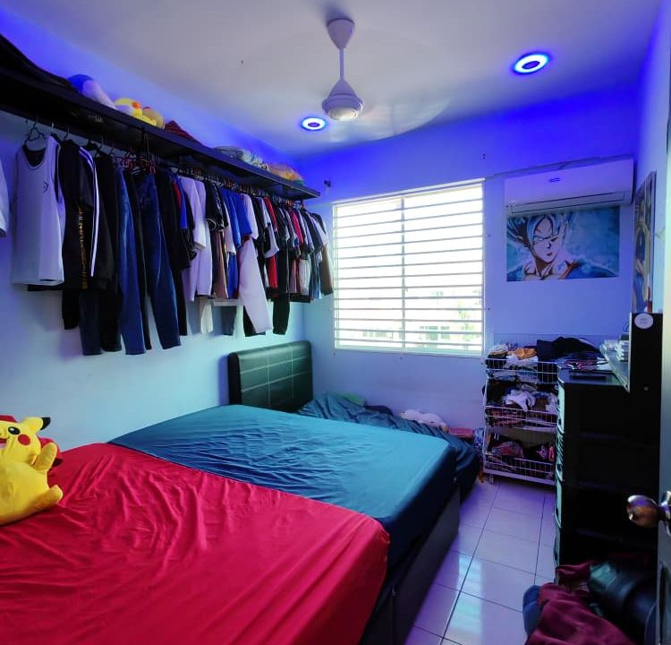 7dc76315-09ab-4080-a8d2-cff3dd42dea5