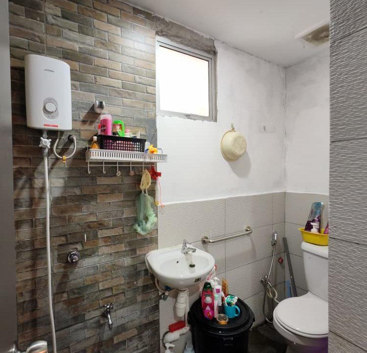 d3b6ffbe-a376-4e67-adc5-02dc0b67a747