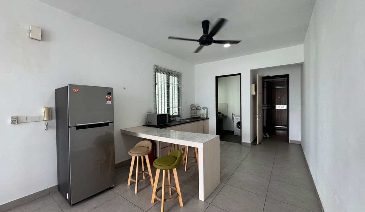 7b856fd9-de5e-4616-990f-b9fca8b6a653