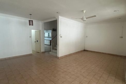 b9026cb7-2c23-43af-9d45-2b2daefe401b