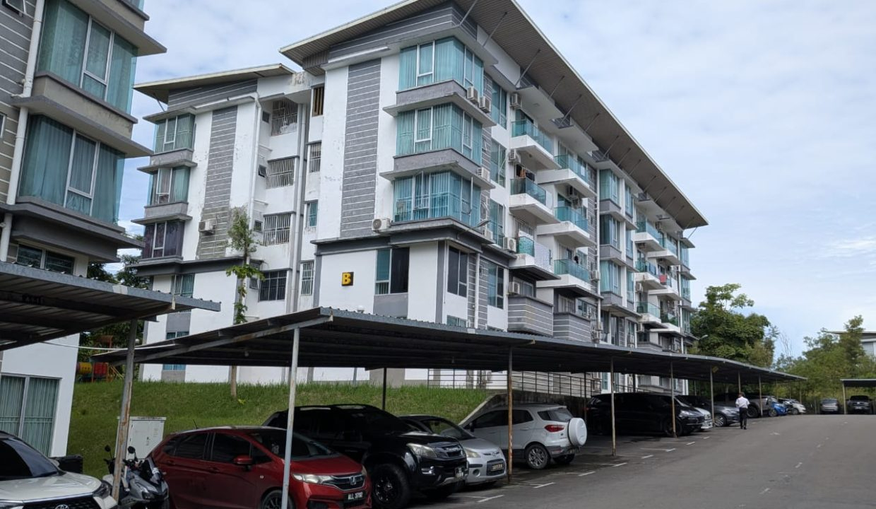 e4a53137-f2a4-49d9-a580-156f85dc02f7