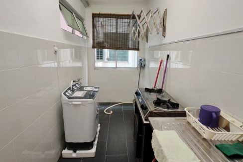 09f335b8-ca07-4b38-9404-dd7cd8053ff4