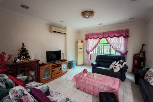 0fcb8ff6-aa5f-4174-80e9-e0aa999f5772