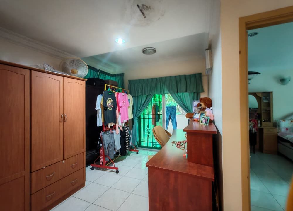 252dab46-a757-44b3-ba64-386821d50e03