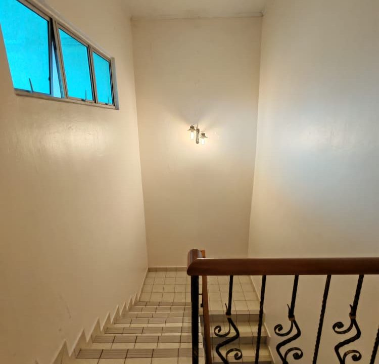 37fb1dae-adeb-4d13-87f3-017449afaf22