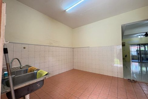 588d31d4-e837-434c-b069-a66e58e0668c