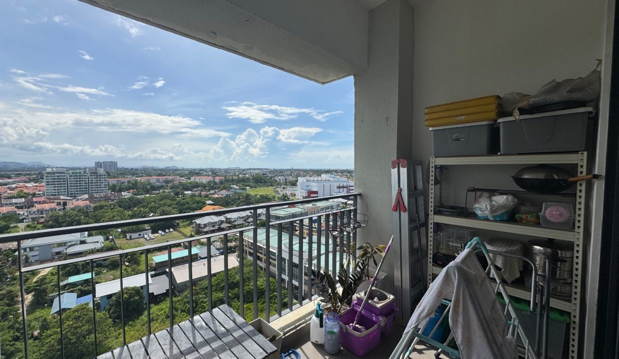 5fde8e9f-c73b-4fee-9b77-66b4ea893c10