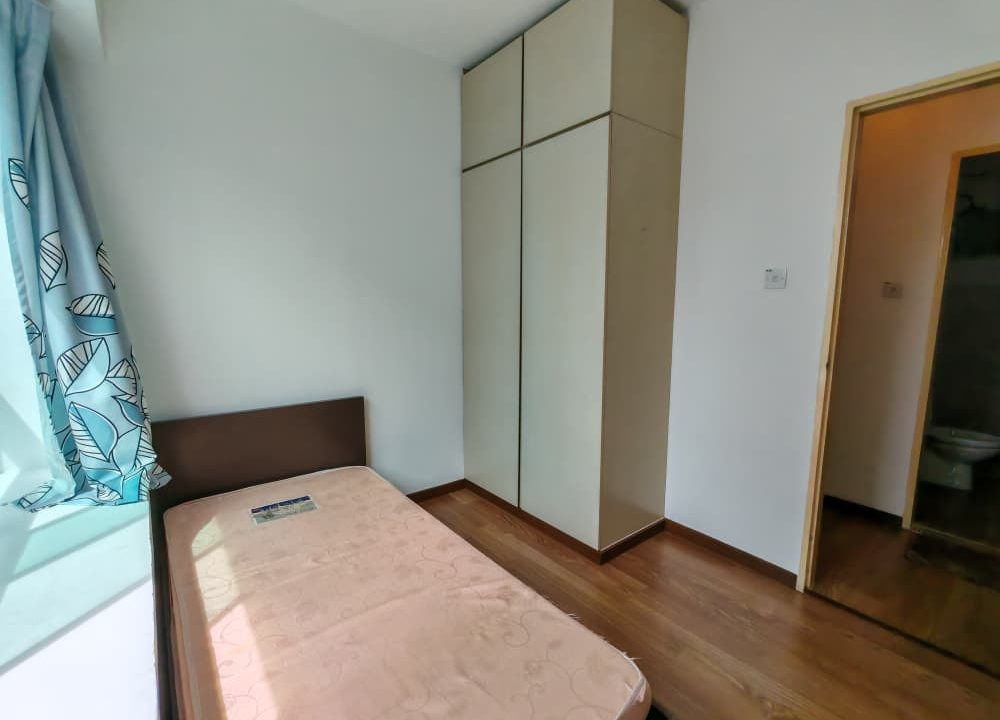 c679f7c0-7093-432e-9582-341996d91d6a