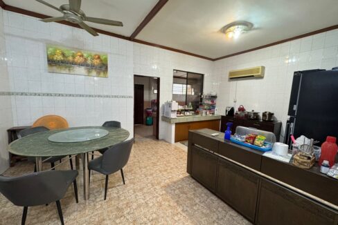 013ab4c9-9d19-4e95-9003-8da4e55d713d