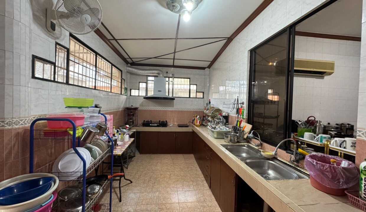 0d504486-3363-4954-a7fb-2166b46ce844